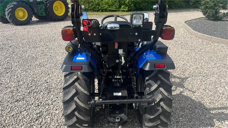 Solis S26 6+2 gearmaskine med Fuldhydraulisk frontlæsser - Komunālais traktors: foto 5 Solis S26 6+2 gearmaskine med Fuldhydraulisk frontlæsser - Komunālais traktors: foto 5