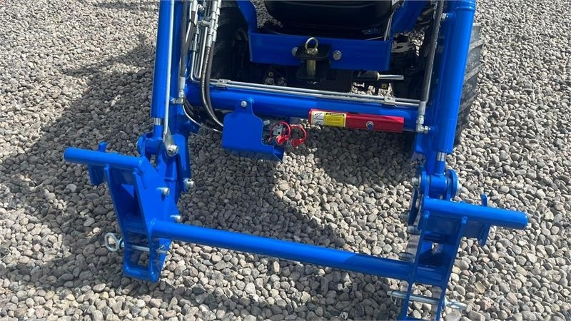 Solis S26 6+2 gearmaskine med Fuldhydraulisk frontlæsser - Komunālais traktors: foto 4 Solis S26 6+2 gearmaskine med Fuldhydraulisk frontlæsser - Komunālais traktors: foto 4