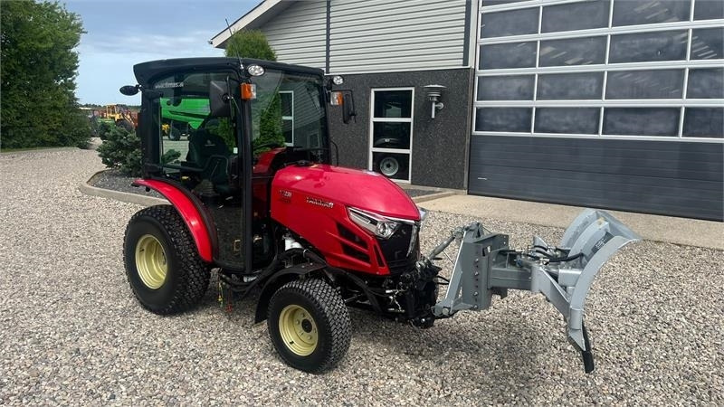 Traktors Yanmar YT 235H 4WD Snow Edition med sneplov og spreder: foto 18
