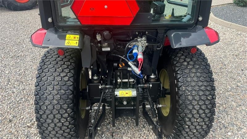 Yanmar YT 235H 4WD Snow Edition med sneplov og spreder - Traktors: foto 5 Yanmar YT 235H 4WD Snow Edition med sneplov og spreder - Traktors: foto 5