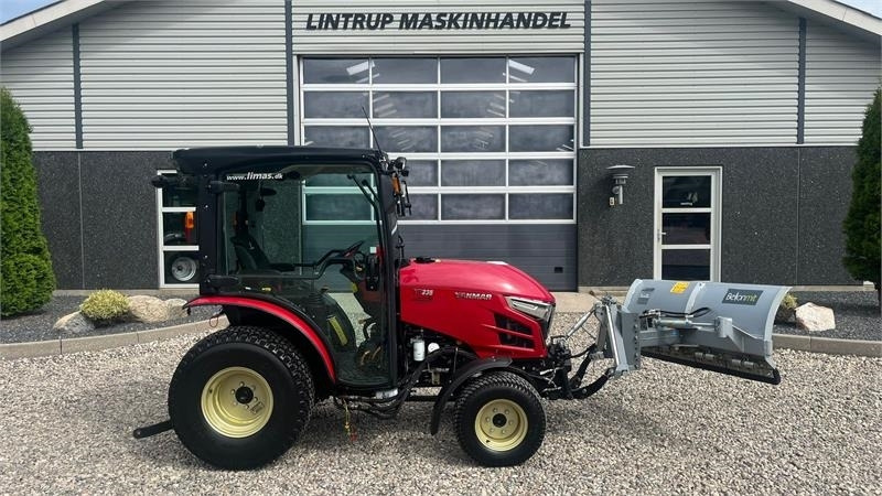 Traktors Yanmar YT 235H 4WD Snow Edition med sneplov og spreder: foto 11