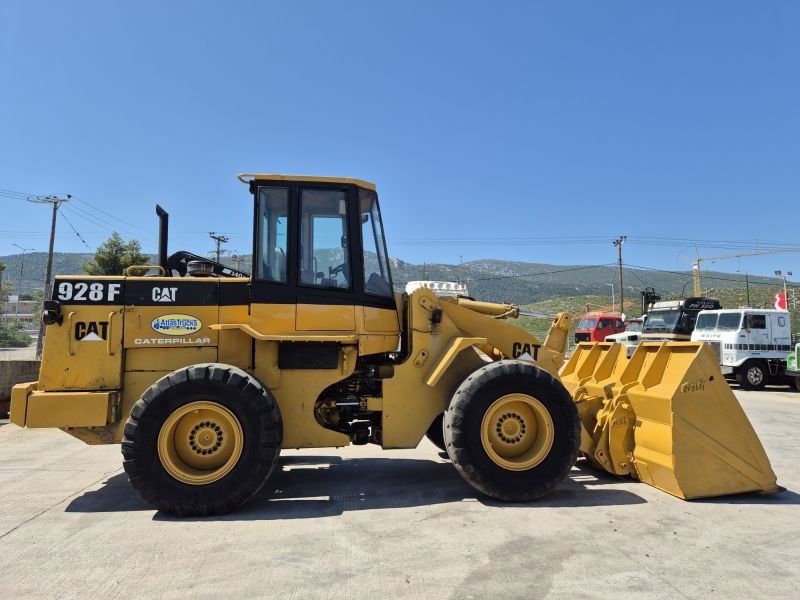 Caterpillar CAT 928F - Riteņu iekrāvējs: foto 3 Caterpillar CAT 928F - Riteņu iekrāvējs: foto 3