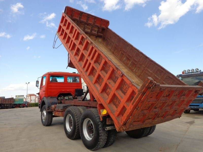 Mercedes-Benz NG 2632 V10 Mercedes Benz 2632K6X4 - Kravas automašīna pašizgāzējs: foto 3 Mercedes-Benz NG 2632 V10 Mercedes Benz 2632K6X4 - Kravas automašīna pašizgāzējs: foto 3
