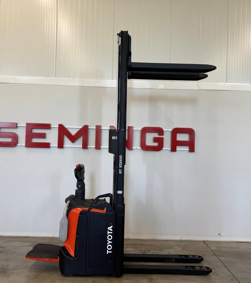 Toyota 10918 SPE120L - Krautņotājs: foto 1 Toyota 10918 SPE120L - Krautņotājs: foto 1