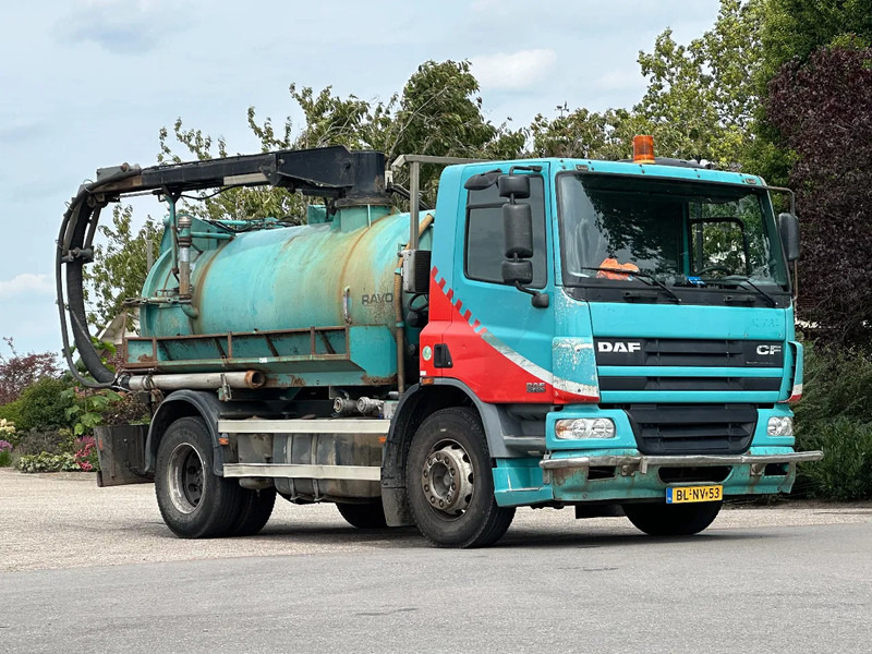 DAF CF 75.250 WITH RAVO KZ7082/150 VACUUM / CHANNEL CLEANER - Asenizācijas mašīna: foto 1 DAF CF 75.250 WITH RAVO KZ7082/150 VACUUM / CHANNEL CLEANER - Asenizācijas mašīna: foto 1