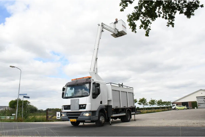 DAF LF 45.160 ARBEITSBUHNE/SKYWORKER/HOOGWERKER!!EURO4!! CUSTERS!! - Kravas automašīna: foto 5 DAF LF 45.160 ARBEITSBUHNE/SKYWORKER/HOOGWERKER!!EURO4!! CUSTERS!! - Kravas automašīna: foto 5