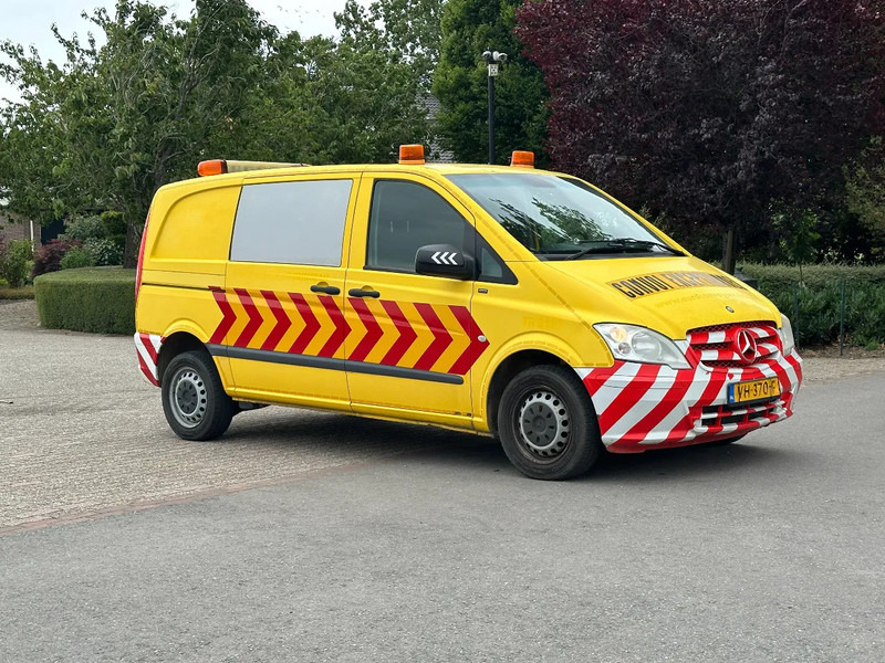 Mercedes-Benz Vito 113 CDI AUTOMAAT!!CONVOI EXCEPTIONNEL!!BEGELEIDINGSWAGEN!! - Mazs furgons: foto 1 Mercedes-Benz Vito 113 CDI AUTOMAAT!!CONVOI EXCEPTIONNEL!!BEGELEIDINGSWAGEN!! - Mazs furgons: foto 1