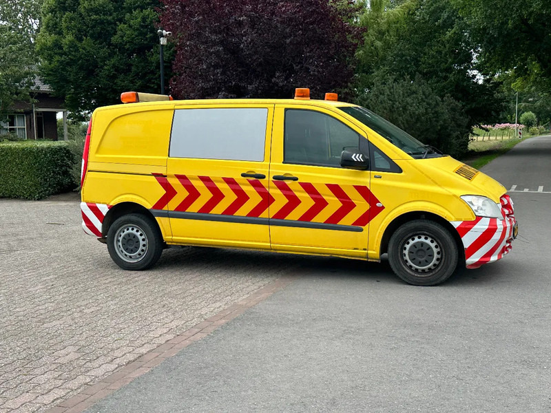 Mercedes-Benz Vito 113 CDI AUTOMAAT!!CONVOI EXCEPTIONNEL!!BEGELEIDINGSWAGEN!! - Mazs furgons: foto 2 Mercedes-Benz Vito 113 CDI AUTOMAAT!!CONVOI EXCEPTIONNEL!!BEGELEIDINGSWAGEN!! - Mazs furgons: foto 2