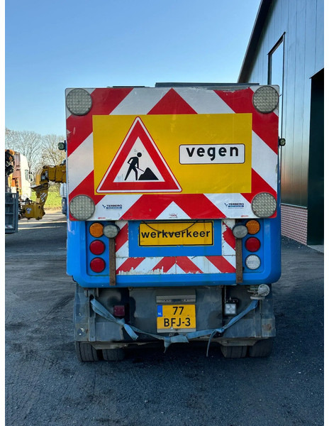 Ravo 580 VEEGMACHINE/SWEEPER!! - Ielu tīrīšanas mašīna: foto 4 Ravo 580 VEEGMACHINE/SWEEPER!! - Ielu tīrīšanas mašīna: foto 4