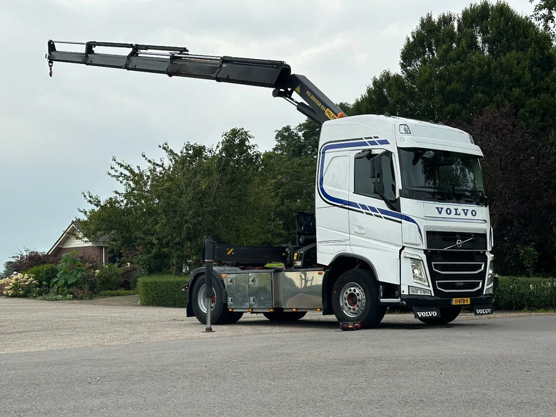 Volvo FH 460 4x2!!CRANE/KRAN/GRUE/GRUA!!PALFINGER PK26TM!!euro6!!TOP - Vilcējs: foto 3 Volvo FH 460 4x2!!CRANE/KRAN/GRUE/GRUA!!PALFINGER PK26TM!!euro6!!TOP - Vilcējs: foto 3
