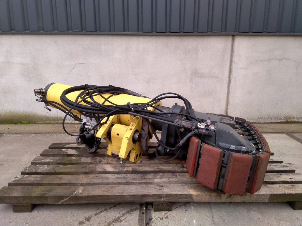 Bomag BM1000-35 - - Ritošās daļas detaļas - Celtniecības tehnika: foto 1 Bomag BM1000-35 - - Ritošās daļas detaļas - Celtniecības tehnika: foto 1