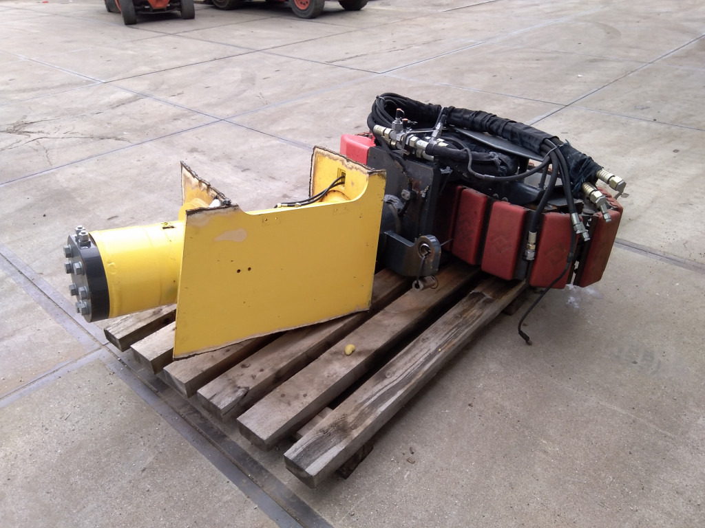 Bomag BM1000-35 - - Ritošās daļas detaļas - Celtniecības tehnika: foto 3 Bomag BM1000-35 - - Ritošās daļas detaļas - Celtniecības tehnika: foto 3