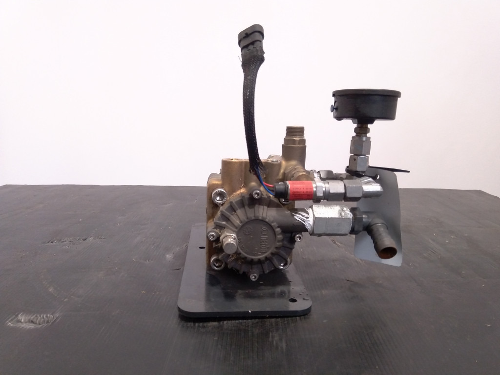 Bomag BM1200-35 - - Hidrauliskais sūknis - Celtniecības tehnika: foto 4 Bomag BM1200-35 - - Hidrauliskais sūknis - Celtniecības tehnika: foto 4