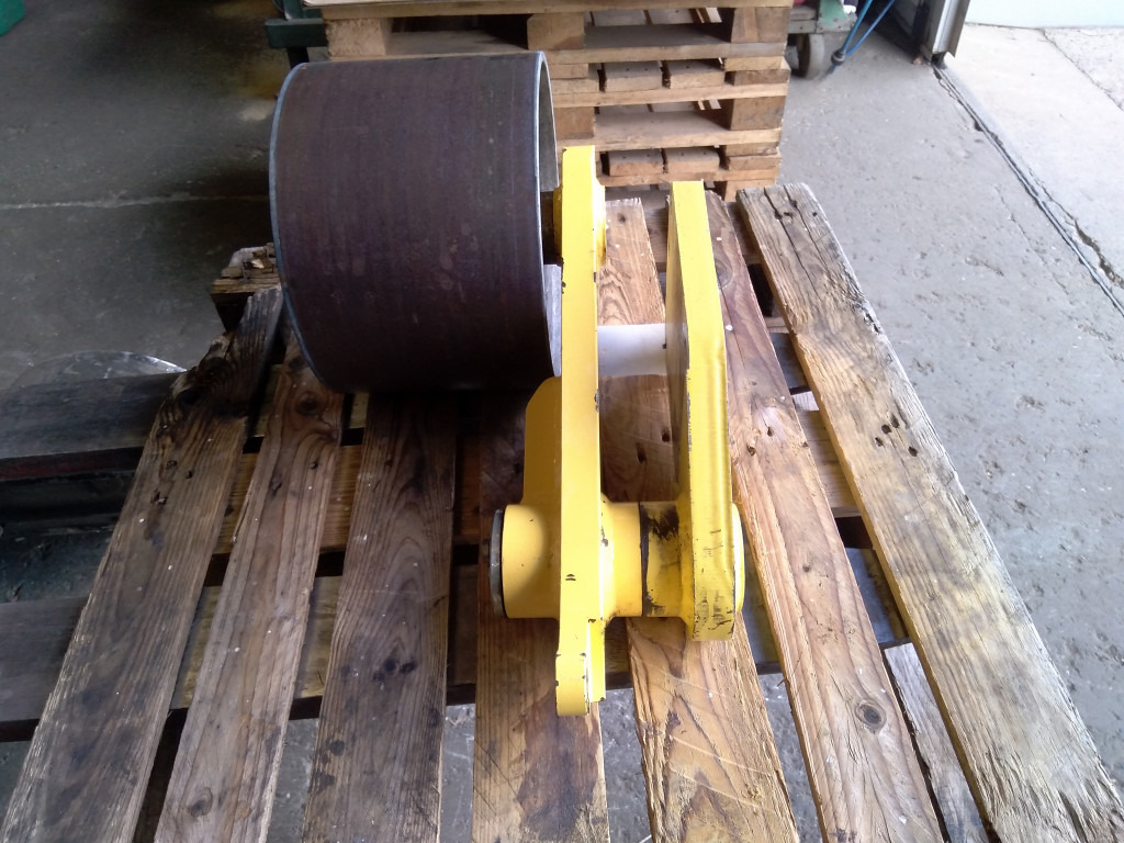 Bomag BM2000-75 - - Durvis un rezerves daļas - Celtniecības tehnika: foto 2 Bomag BM2000-75 - - Durvis un rezerves daļas - Celtniecības tehnika: foto 2