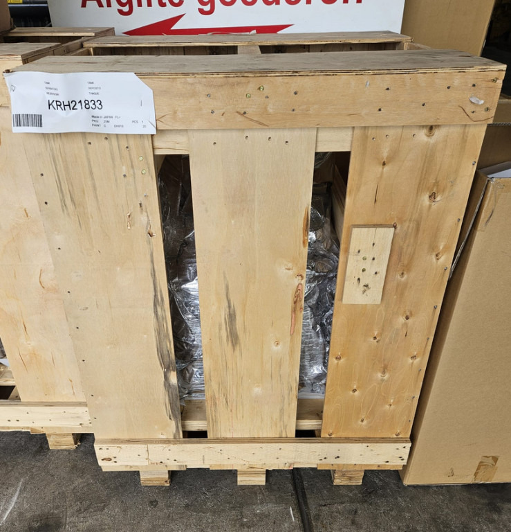 Case KRH21833 - Degvielas tvertne - Celtniecības tehnika: foto 1 Case KRH21833 - Degvielas tvertne - Celtniecības tehnika: foto 1