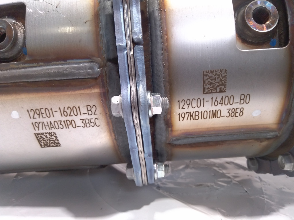 Case VV129E3016070 - AdBlue tvertne - Lauksaimniecības tehnika: foto 4 Case VV129E3016070 - AdBlue tvertne - Lauksaimniecības tehnika: foto 4
