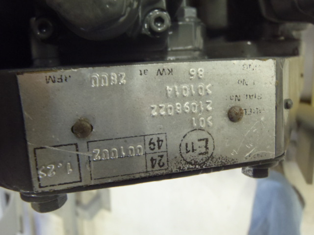 Cummins 300 - - Dzinējs - Celtniecības tehnika: foto 4 Cummins 300 - - Dzinējs - Celtniecības tehnika: foto 4