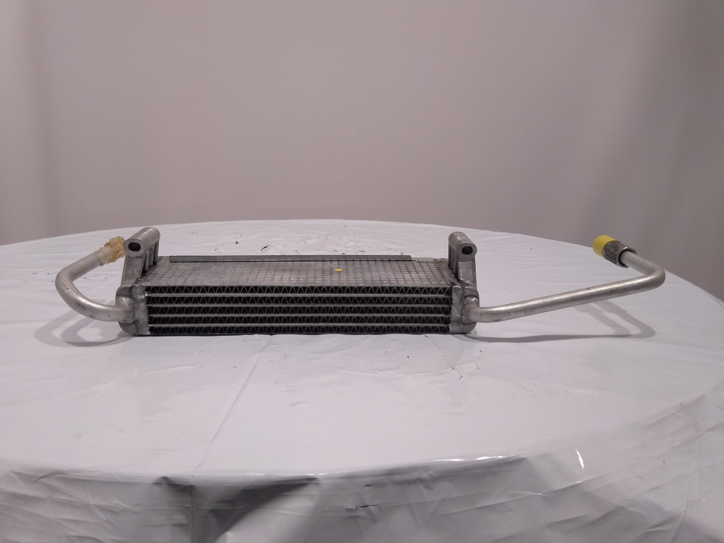 Deutz 04157695 - Eļļas dzesētājs - Celtniecības tehnika: foto 1 Deutz 04157695 - Eļļas dzesētājs - Celtniecības tehnika: foto 1