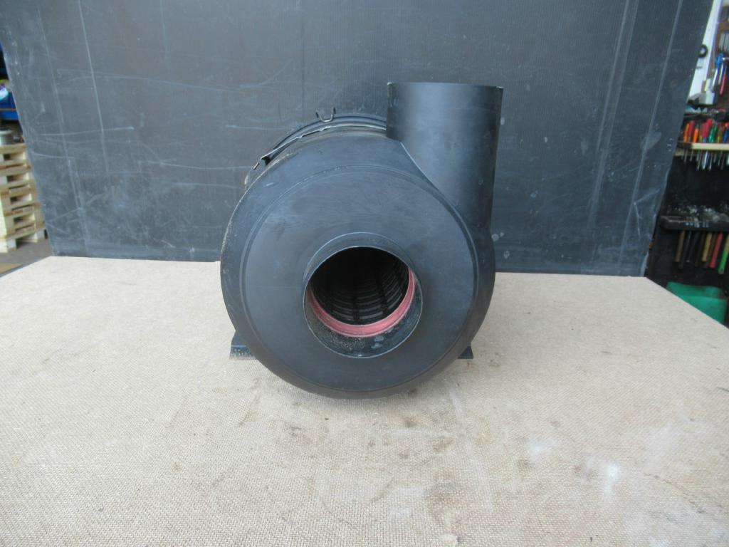 Deutz Unknown - - Gaisa filtrs - Celtniecības tehnika: foto 4 Deutz Unknown - - Gaisa filtrs - Celtniecības tehnika: foto 4
