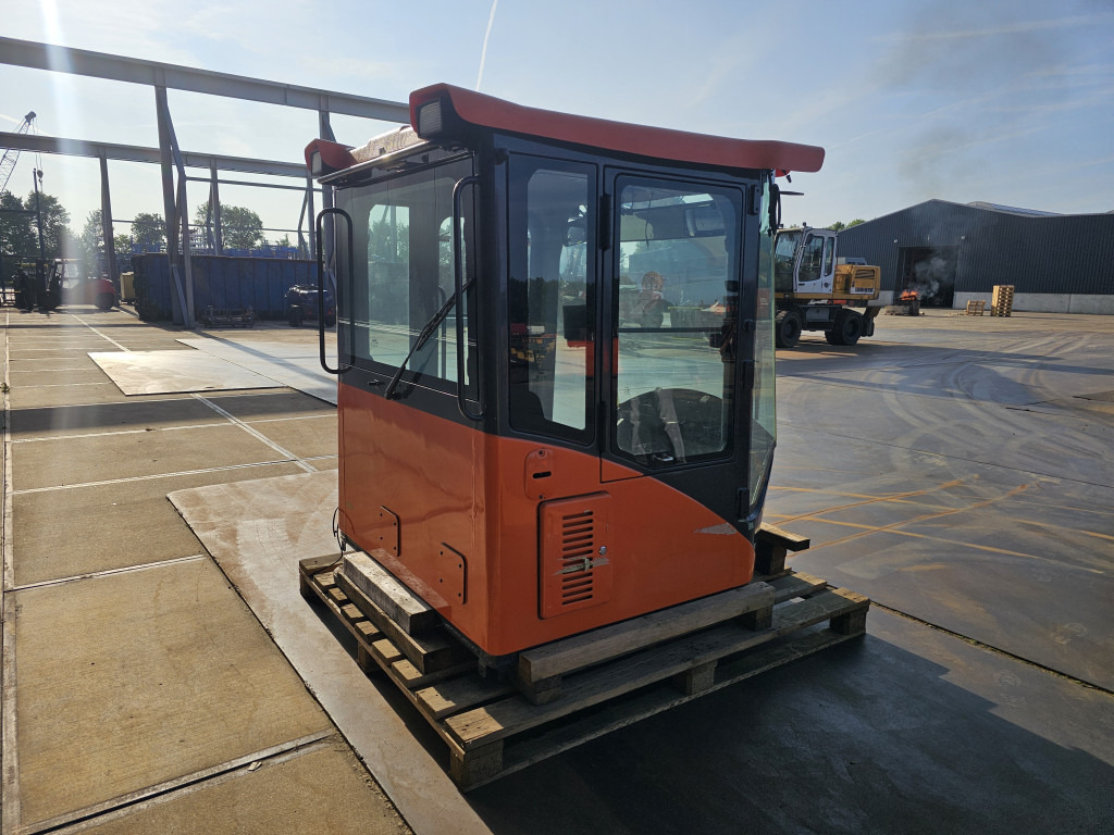 Doosan 220101-00229T - 220101-00229U - Kabīne - Celtniecības tehnika: foto 4 Doosan 220101-00229T - 220101-00229U - Kabīne - Celtniecības tehnika: foto 4