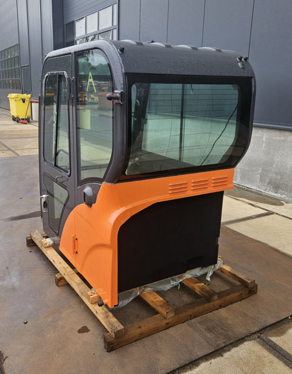 Doosan 220101-00889K - 220101-00889 - Kabīne - Celtniecības tehnika: foto 3 Doosan 220101-00889K - 220101-00889 - Kabīne - Celtniecības tehnika: foto 3