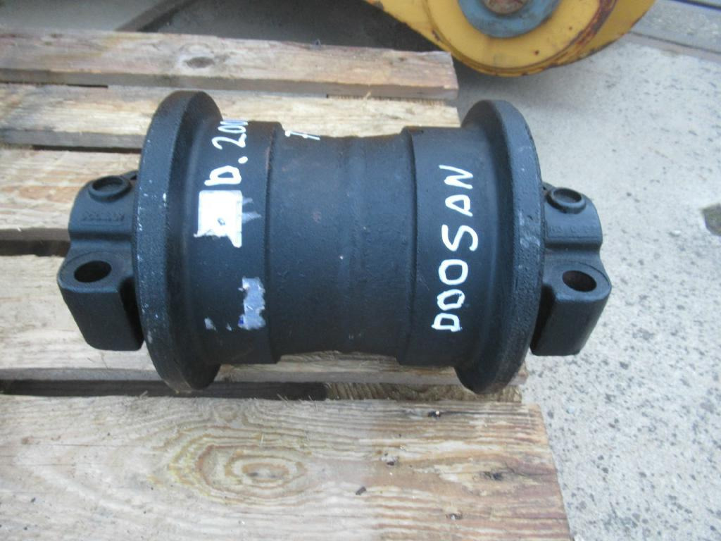 Doosan B200104.0036 - - Kāpurķēdes - Rullītis - Celtniecības tehnika: foto 1 Doosan B200104.0036 - - Kāpurķēdes - Rullītis - Celtniecības tehnika: foto 1