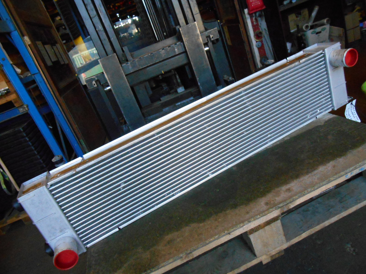 Hitachi 4649914 - Radiators - Celtniecības tehnika: foto 3 Hitachi 4649914 - Radiators - Celtniecības tehnika: foto 3