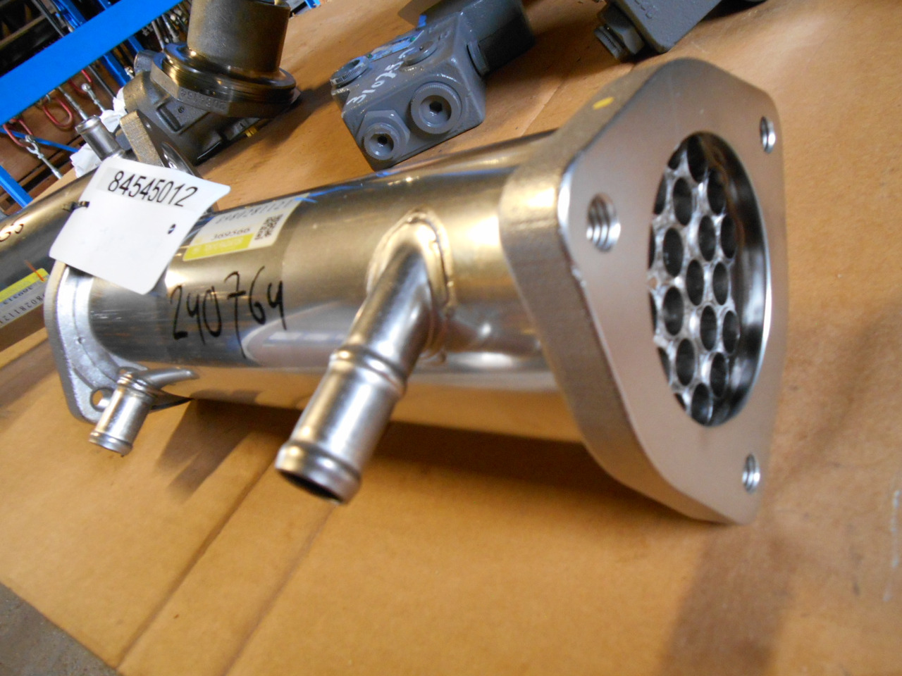 Hitachi 8980281121 - EGR dzesētājs - Lauksaimniecības tehnika: foto 4 Hitachi 8980281121 - EGR dzesētājs - Lauksaimniecības tehnika: foto 4