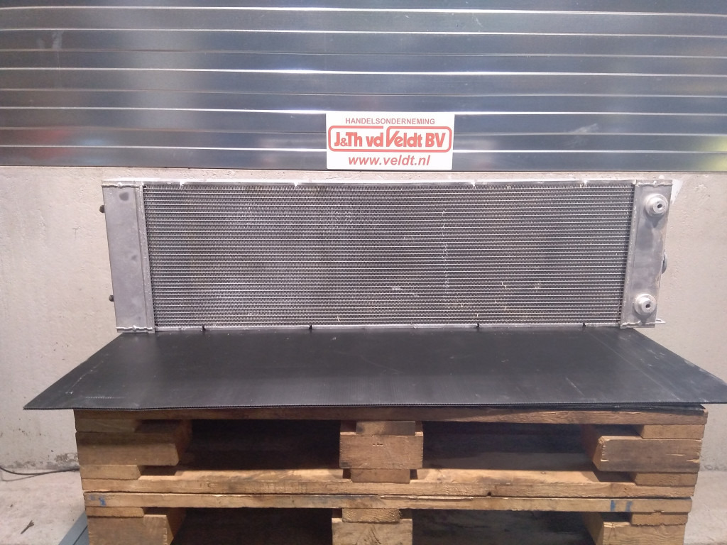 Hitachi YA00004871 - Radiators - Celtniecības tehnika: foto 4 Hitachi YA00004871 - Radiators - Celtniecības tehnika: foto 4