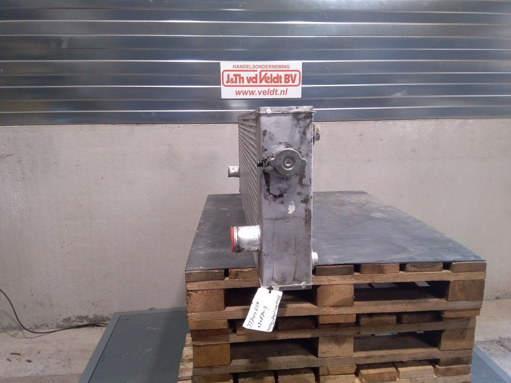 Hitachi ZX670LCH-3 - 4654972 - Radiators - Celtniecības tehnika: foto 2 Hitachi ZX670LCH-3 - 4654972 - Radiators - Celtniecības tehnika: foto 2