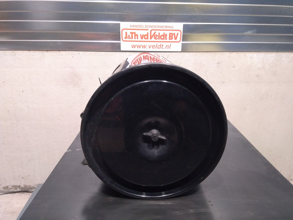 Hitachi ZX670LCH-3 - - Gaisa filtrs - Celtniecības tehnika: foto 2 Hitachi ZX670LCH-3 - - Gaisa filtrs - Celtniecības tehnika: foto 2