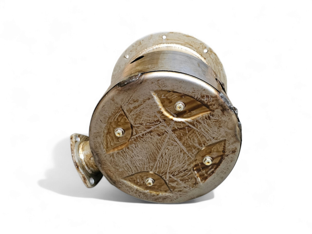 Kobelco VA32K3402011 - VA32K3402012 - Katalizators - Celtniecības tehnika: foto 4 Kobelco VA32K3402011 - VA32K3402012 - Katalizators - Celtniecības tehnika: foto 4