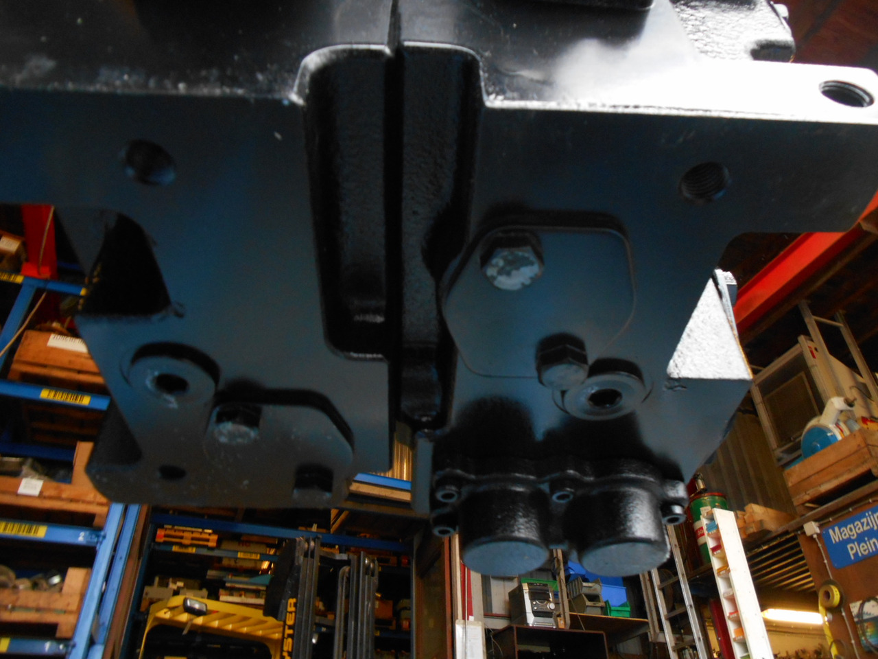 Kobelco YB30V00025F1 - Hidrauliskais vārsts - Celtniecības tehnika: foto 3 Kobelco YB30V00025F1 - Hidrauliskais vārsts - Celtniecības tehnika: foto 3