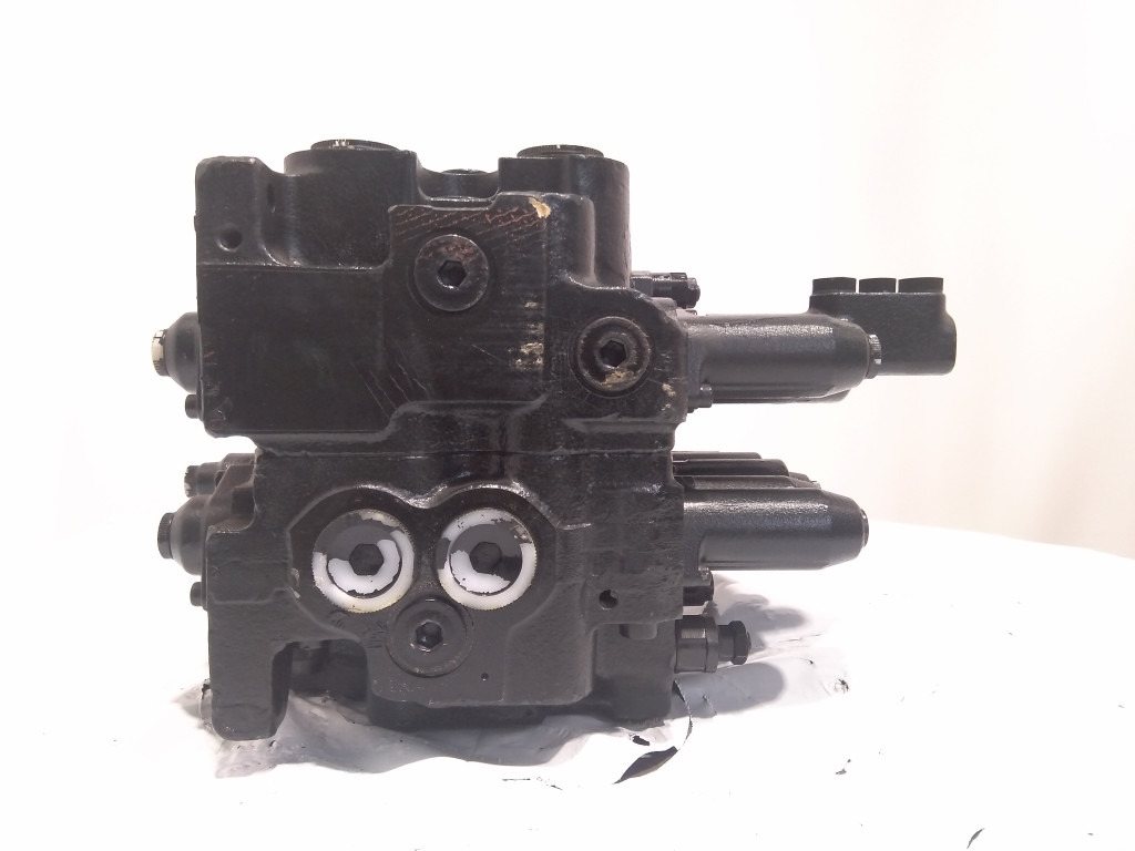 Kobelco YN30V00089F2 - Hidrauliskais vārsts - Celtniecības tehnika: foto 2 Kobelco YN30V00089F2 - Hidrauliskais vārsts - Celtniecības tehnika: foto 2