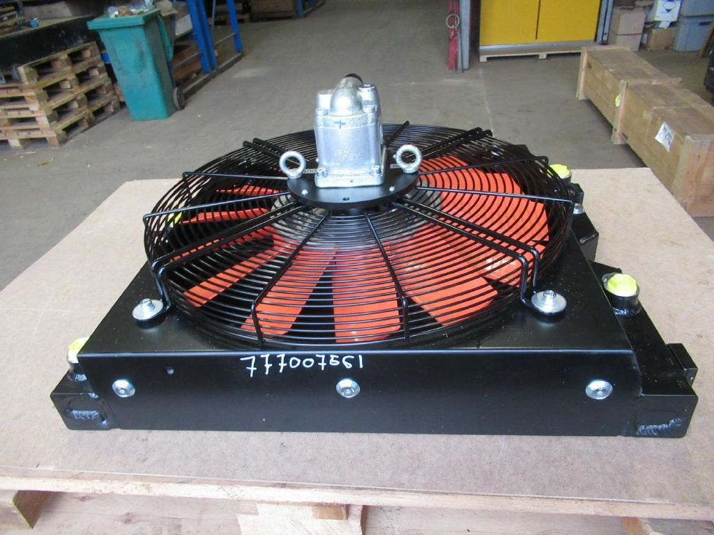 New Holland 6559577 - Radiators - Celtniecības tehnika: foto 1 New Holland 6559577 - Radiators - Celtniecības tehnika: foto 1