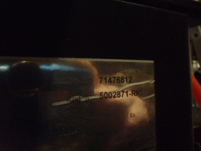 New Holland 71476812 - 71475933 - Dzesēšanas sistēma - Celtniecības tehnika: foto 3 New Holland 71476812 - 71475933 - Dzesēšanas sistēma - Celtniecības tehnika: foto 3