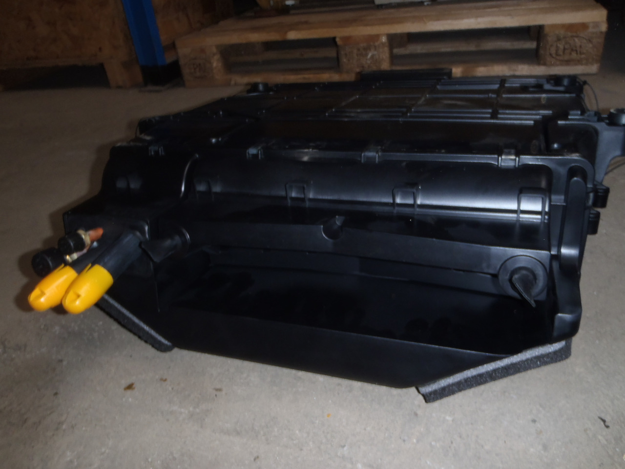 Jaunā Apsilde/ Ventilācija - Celtniecības tehnika New Holland 84267544 - 84559084: foto 6