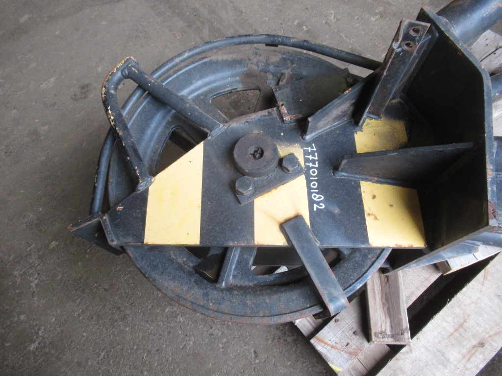 Hitachi KH850 - - Papildaprīkojums - Kāpurķēžu celtnis: foto 4 Hitachi KH850 - - Papildaprīkojums - Kāpurķēžu celtnis: foto 4