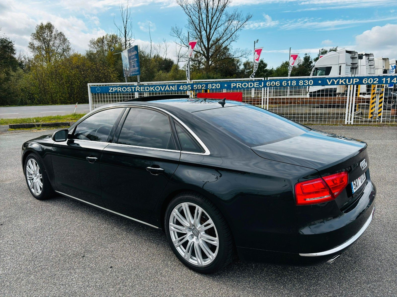 Sedans Audi A8 4.2 TDI quattro: foto 6