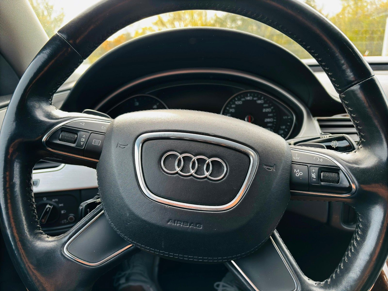 Sedans Audi A8 4.2 TDI quattro: foto 8