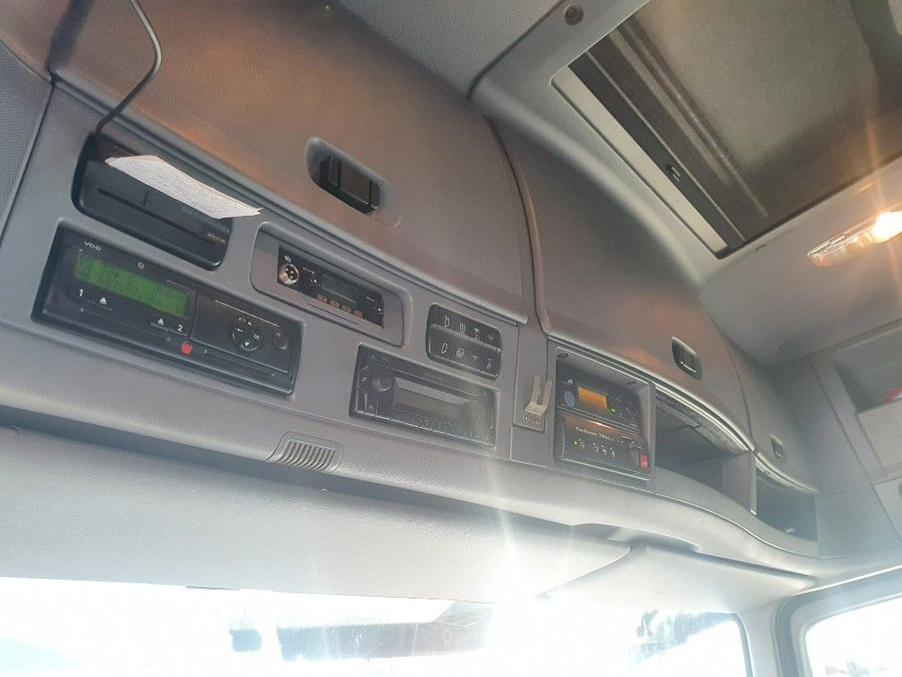 Mercedes-Benz Actros 1844 - Vilcējs: foto 4 Mercedes-Benz Actros 1844 - Vilcējs: foto 4