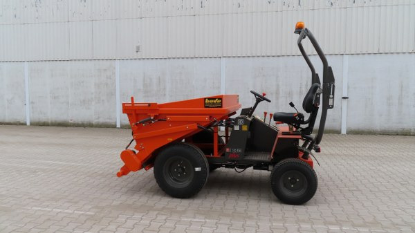 Ausa D150RM - Asfalta ieklāšanas tehnika: foto 5 Ausa D150RM - Asfalta ieklāšanas tehnika: foto 5