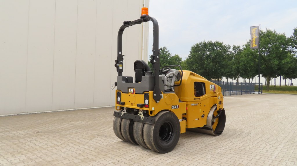 Caterpillar CC4.0 - Kombinētais veltnis: foto 2 Caterpillar CC4.0 - Kombinētais veltnis: foto 2