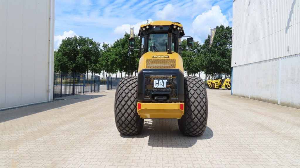 Caterpillar CS10GC - Vibrorullis: foto 3 Caterpillar CS10GC - Vibrorullis: foto 3