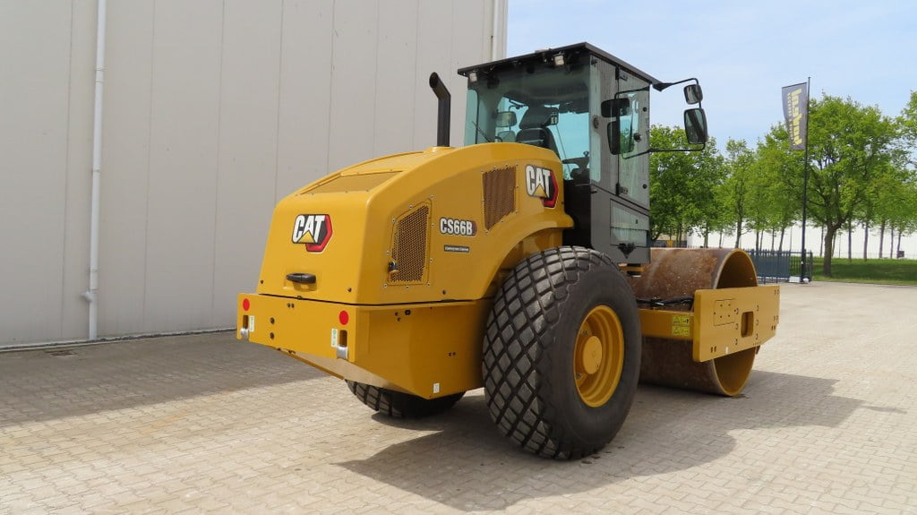 Caterpillar CS66B - Vibrorullis: foto 2 Caterpillar CS66B - Vibrorullis: foto 2