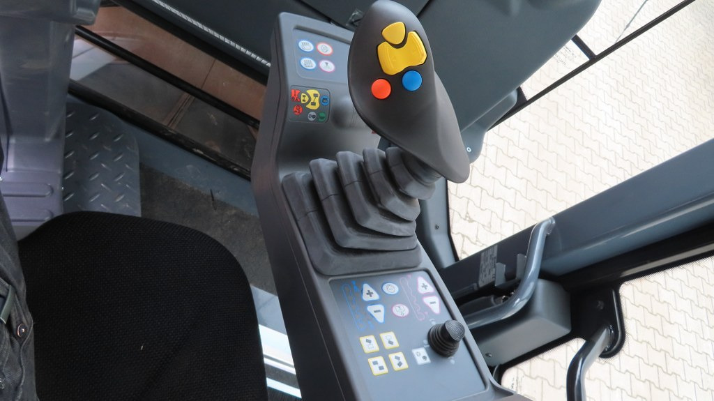Ceļu veltnis Hamm HX70I VV-S: foto 15