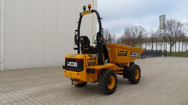JCB 3T-2 ST - Mini pašizgāzējs: foto 2 JCB 3T-2 ST - Mini pašizgāzējs: foto 2
