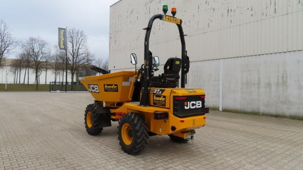JCB 3T-2 ST - Mini pašizgāzējs: foto 4 JCB 3T-2 ST - Mini pašizgāzējs: foto 4