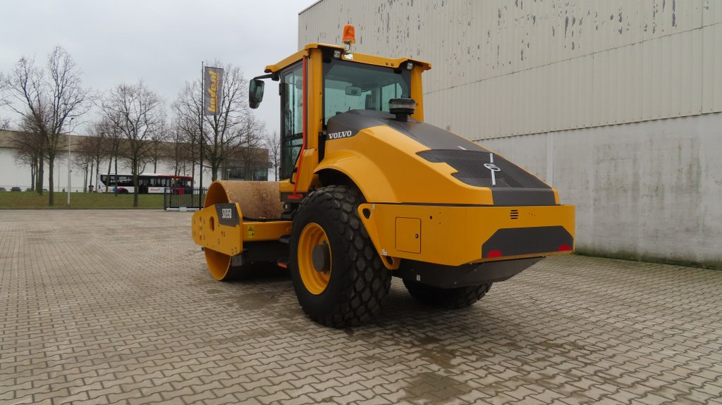 Volvo SD 135 B - Vibrorullis: foto 4 Volvo SD 135 B - Vibrorullis: foto 4