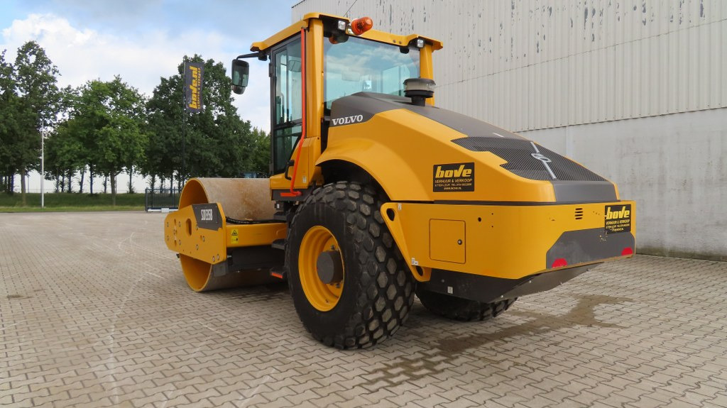 Volvo SD 135 B - Vibrorullis: foto 4 Volvo SD 135 B - Vibrorullis: foto 4